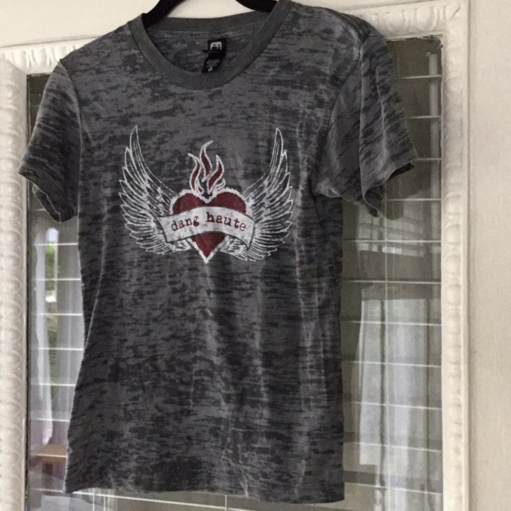 URBAN CHIC ALTERNATIVE DANG HAUTE TEE IN GRAY ❤️